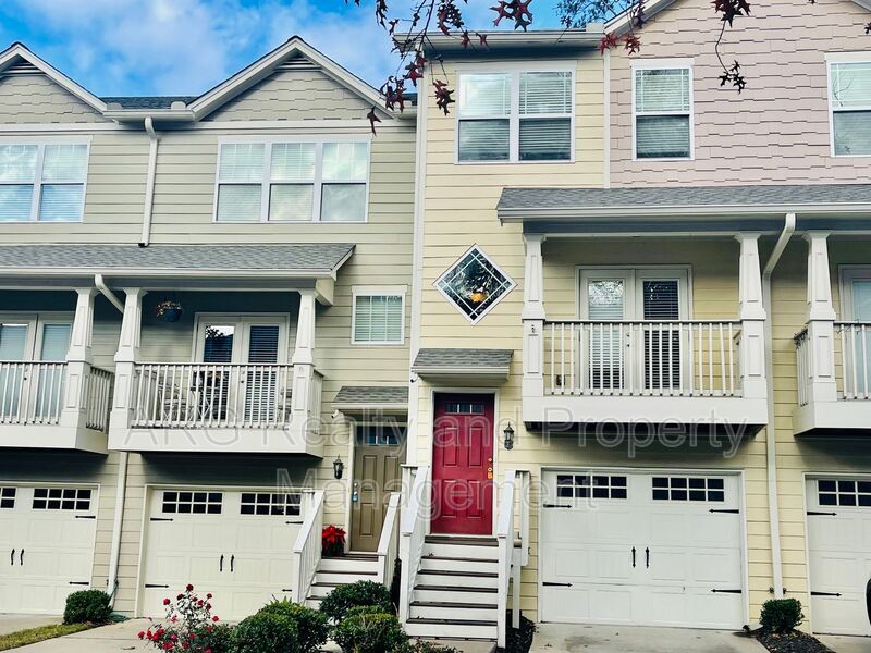 Foto principal - 1245 Liberty Pky NW