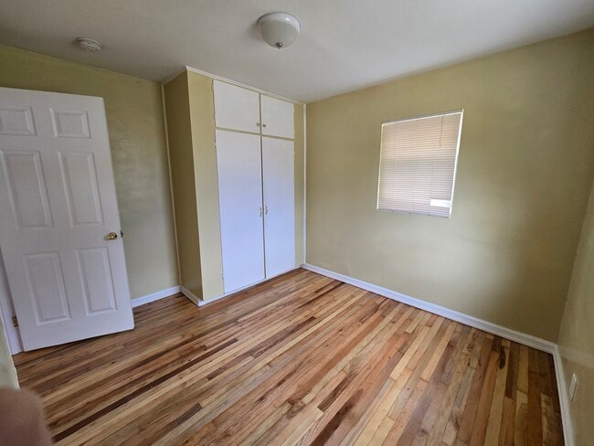 Back bedroom with closet - 2040 Geneva St