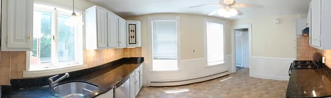 Foto del edificio - 52 Crescent Ave