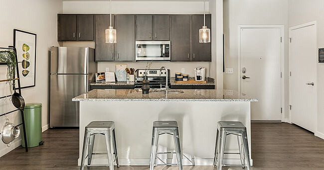 Kitchen-01-Stadium-Apartments-Fort-Collins-CO-12 - Stadium Apartments:  Off-Campus Student Ho...