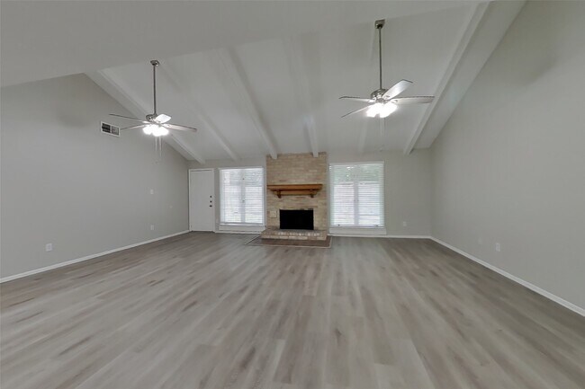 Foto del edificio - 3619 Maple Glen Dr