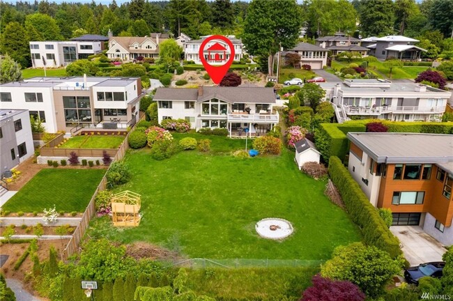 Building Photo - 4 Bed 2.5 Bath Kirkland - Lake WA Schools
