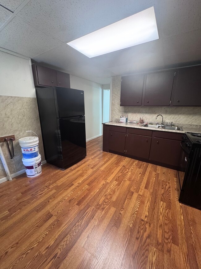 Building Photo - 60 Lanning Ln