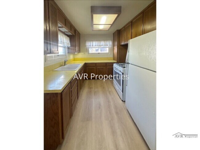 Foto del edificio - Lovely downtown three bedroom home