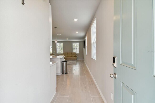 Foto del edificio - 32431 Limitless Pl