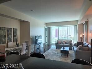 Building Photo - 2700 S Las Vegas Blvd