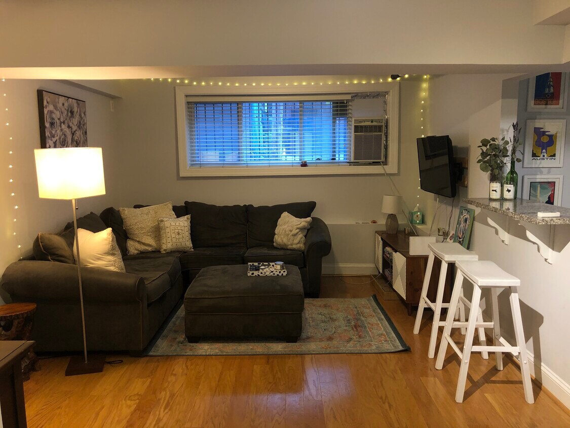 Livingroom - 1833 S St NW
