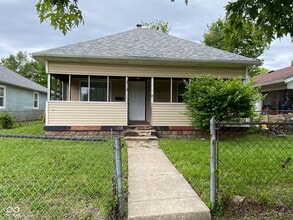 Building Photo - 2712 Columbia Ave