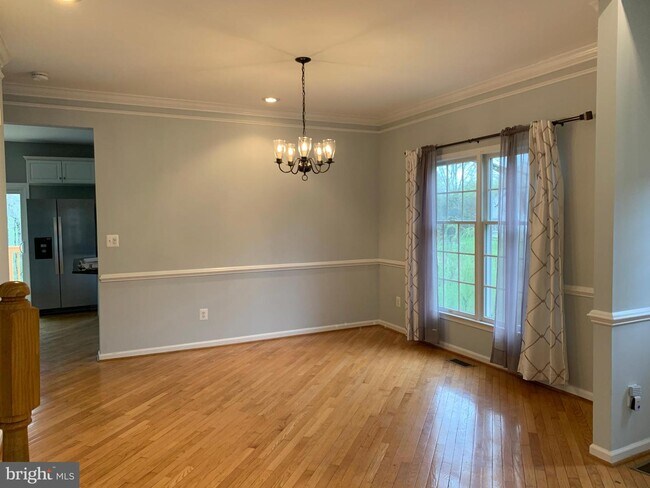 Foto del edificio - 12925 Wheatland Rd