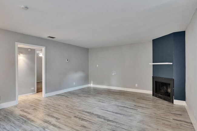 Building Photo - 4721 Blueberry Trail