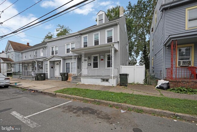 Building Photo - 133 E Federal St