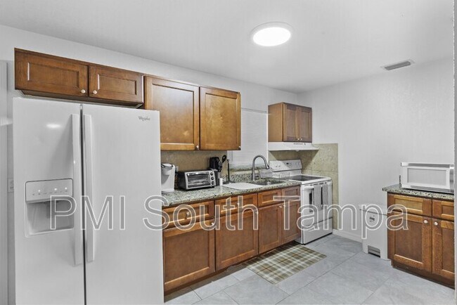 Building Photo - 2874 38th Ave N