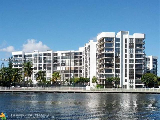 Foto del edificio - 800 Parkview Dr
