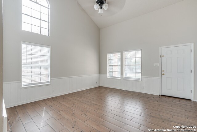 Building Photo - 9611 Fern Crest
