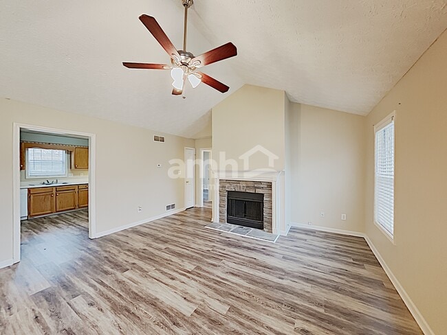 Building Photo - 3349 Mooring Dr