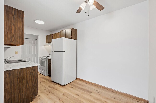 Foto del edificio - Solace on Lake Minnetonka