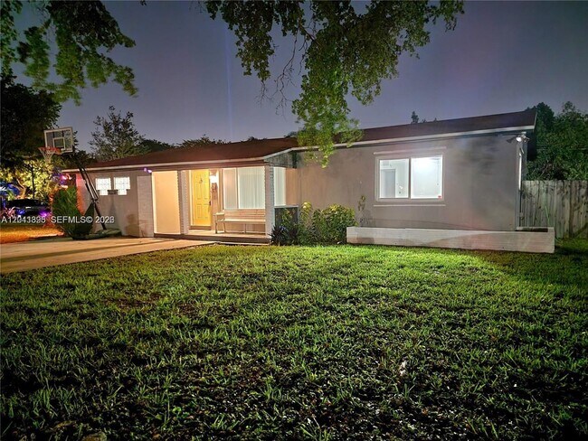 Building Photo - 5721 Jefferson St