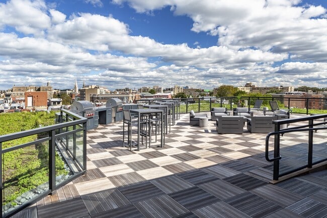 Photo - AdMo Heights Apartments