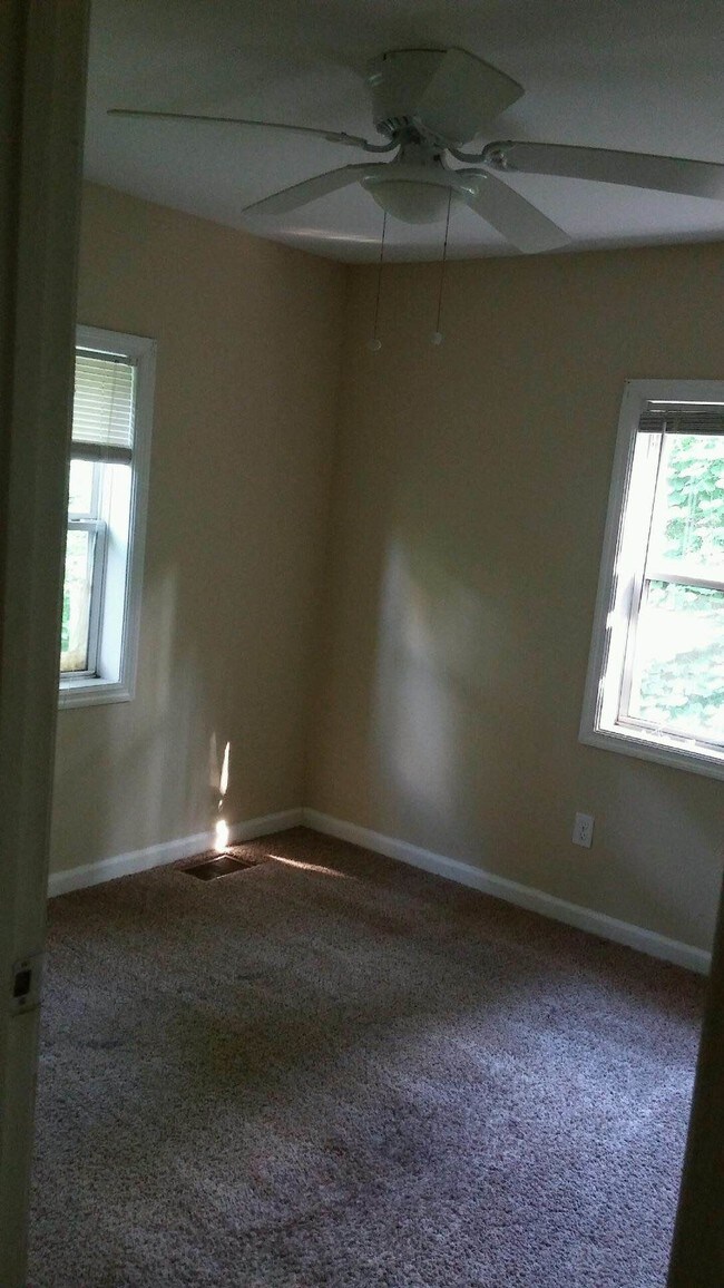 Building Photo - 1378 Hawthorne Way