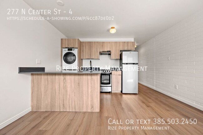 Foto del edificio - Live at the Center of Modern Conveniences ...