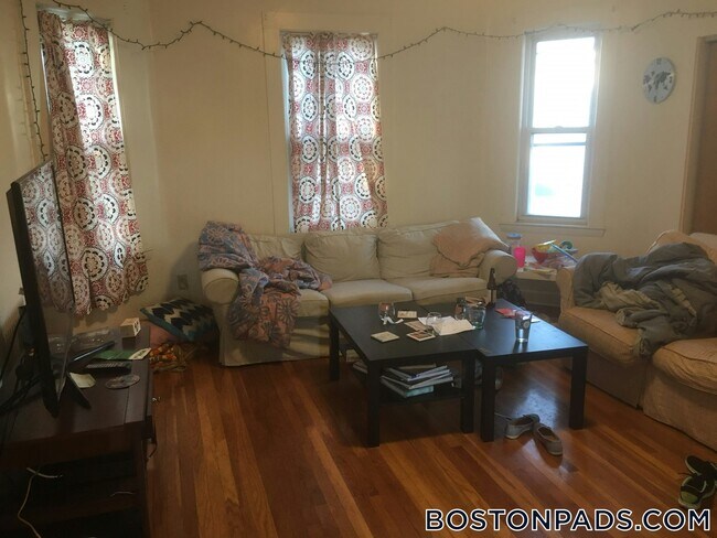 Foto del edificio - 333 Alewife Brook Pkwy