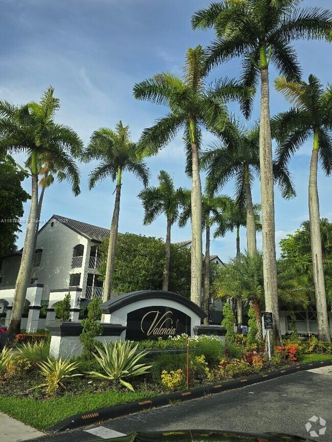 Building Photo - 4555 NW 99th Ave