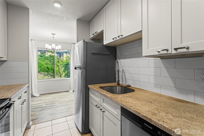 Foto del edificio - 12423 NE 145th Pl