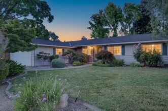 Building Photo - 1214 Kilarney Ln
