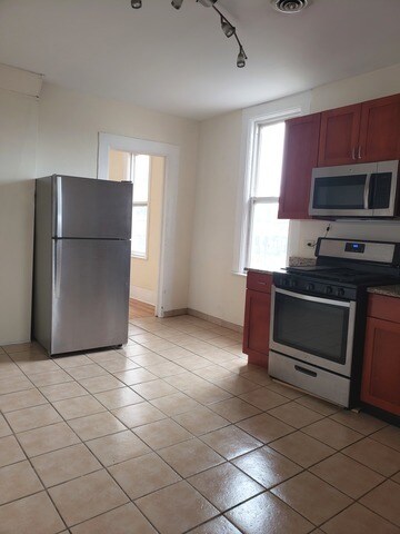 Foto del edificio - 1546 W North Ave