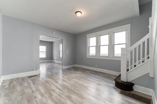 Building Photo - 1305 Wright St