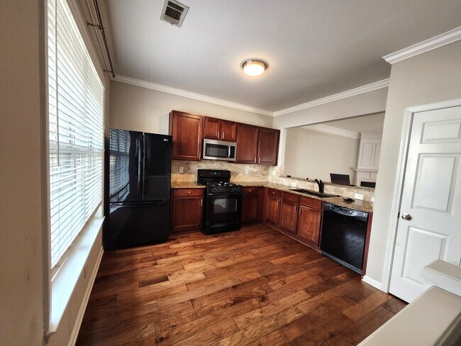 Foto del edificio - 1030 Prestwyck Ct