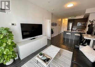 Building Photo - 18 Rean Dr