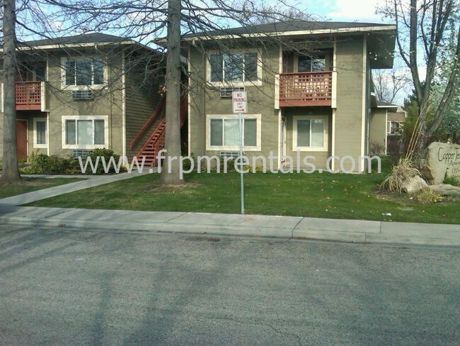 Foto del edificio - 850 Belmont St