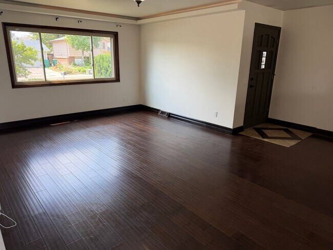 Foto del edificio - 3300 Valmont St