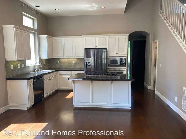 Foto del edificio - 4 br, 3 bath House - 16756 NW Canton Street