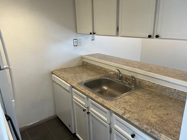 Building Photo - 2800 Douglas Ave