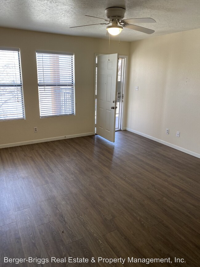 Foto del edificio - 1700 Coal Ave SE