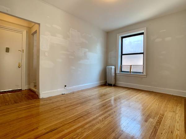 Primary Photo - 2621 Cortelyou Rd