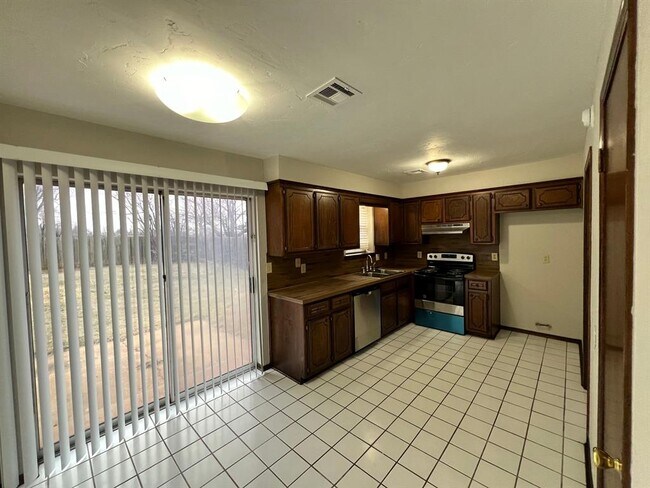 Foto del edificio - 752 W Forest Dr