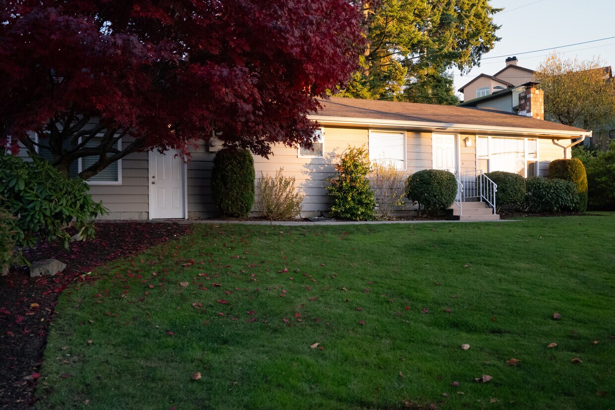 Primary Photo - 22221 100th Ave W
