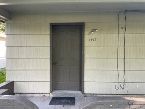 Building Photo - 1417 W Talmage St