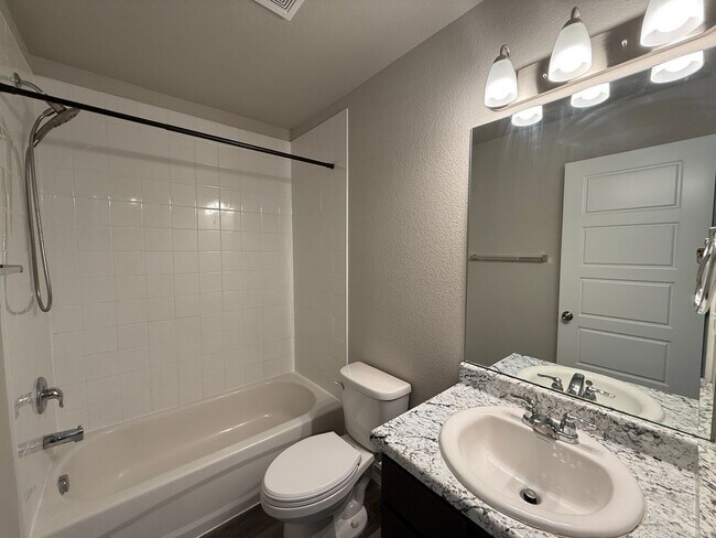 Foto del edificio - 5 Bed 3 Bath Home in Meridian Ranch!!!