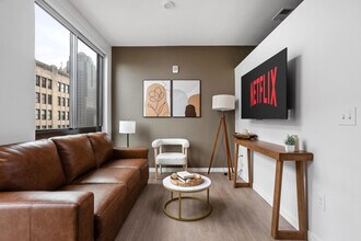 Building Photo - 421 N Pennsylvania St