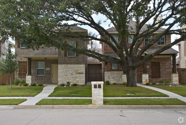 Building Photo - Mammen Park Estates