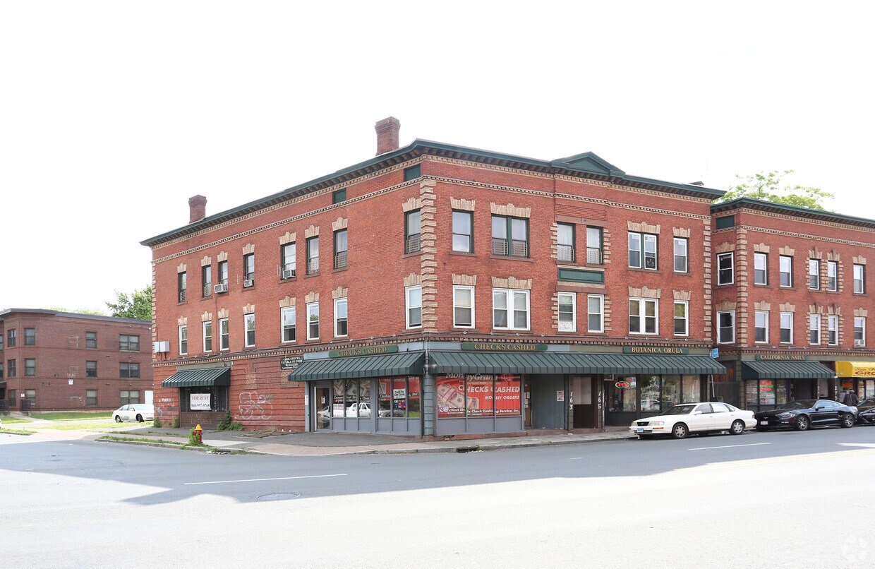 Foto principal - 161-177 Albany Ave