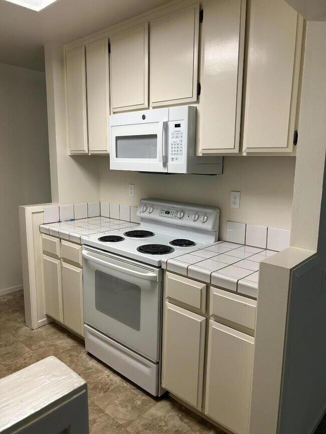 Foto del edificio - 3316 Brittan Ave