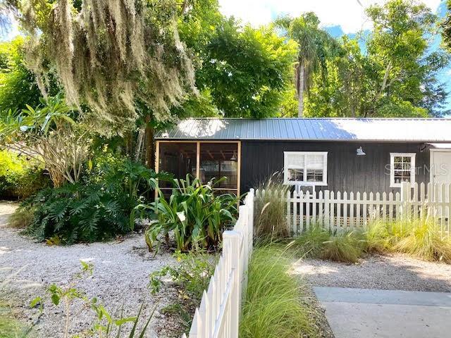 Building Photo - 3611 Bradenton Rd