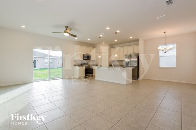 Building Photo - 1215 Ponca Rd