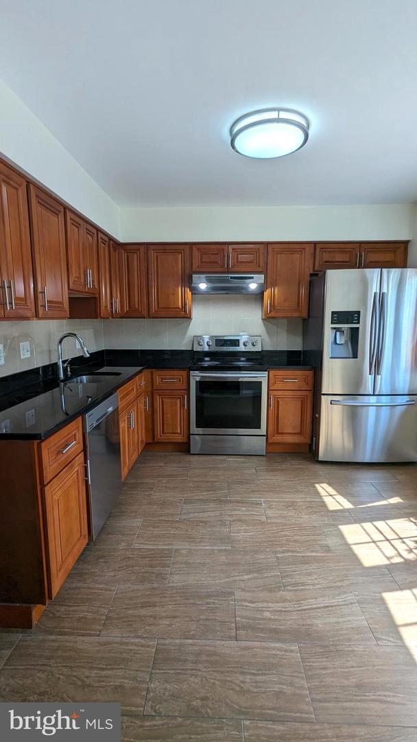 Foto del edificio - 2659 Centennial Ct