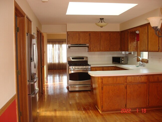 Foto del edificio - 7854 W Cahill Terrace